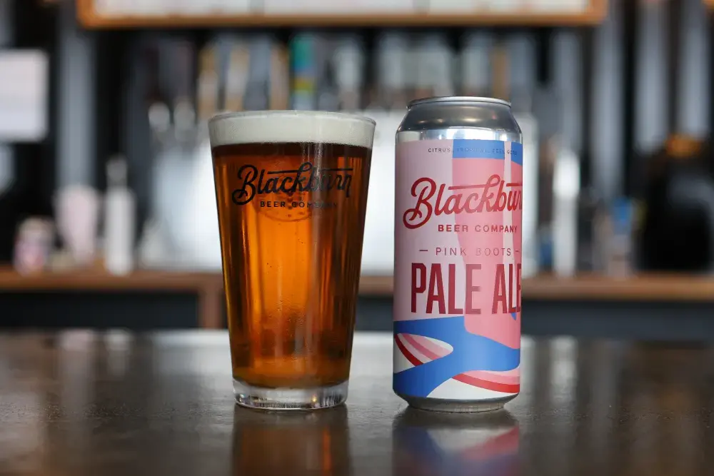 photo}{description}{/photo}