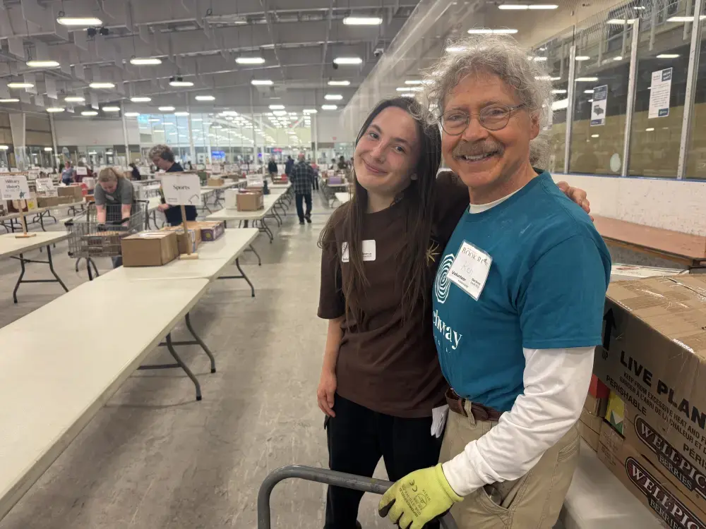 photo}{description}{/photo}